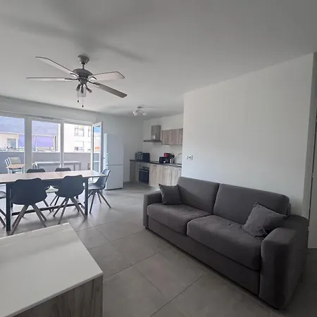 T3 , 6 Couchages Ajaccio (Corsica)